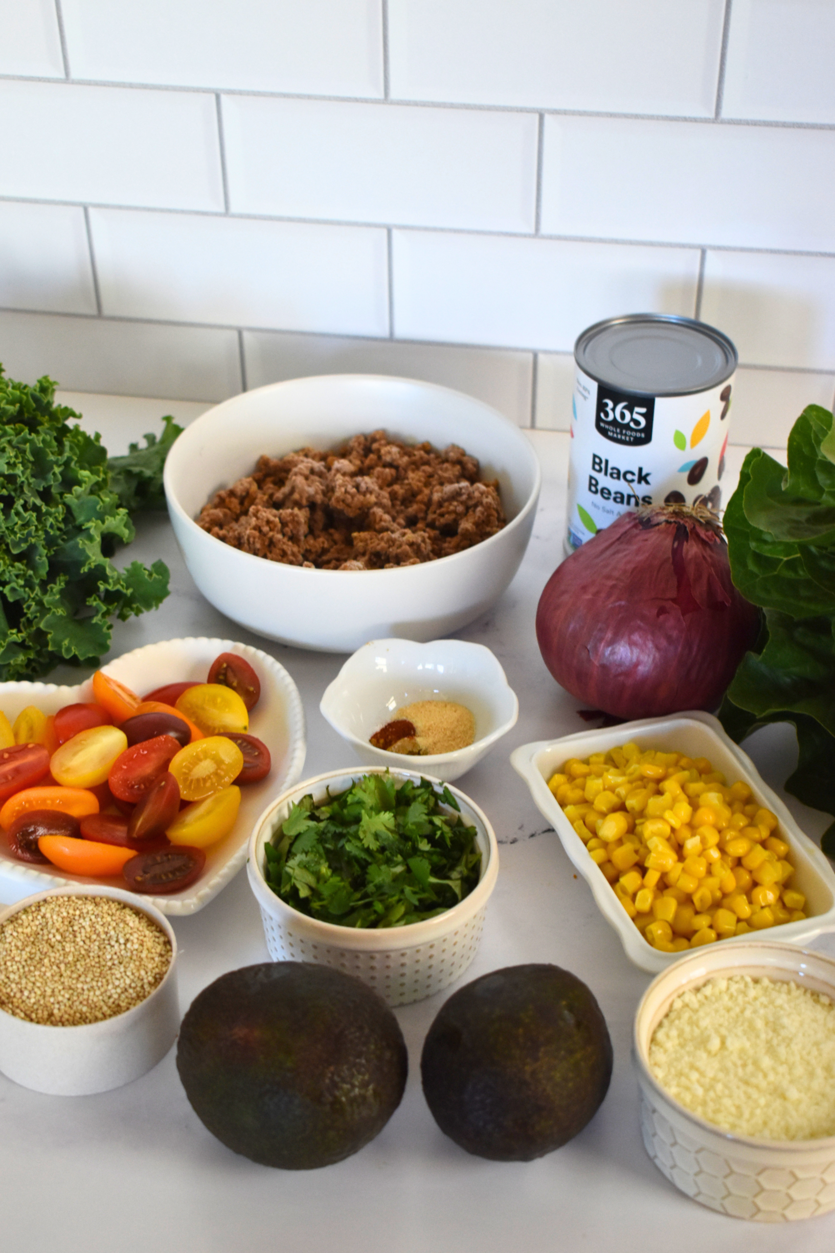 Avocado Quinoa Superfood Salad