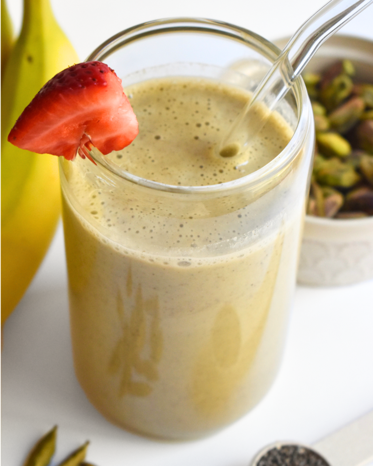 Pistachio Cardamom Smoothie