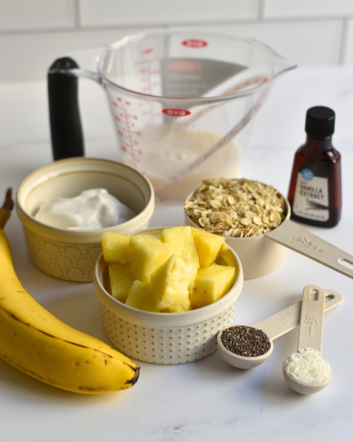 Tropical Overnight Oats with Pineapple and Coconut