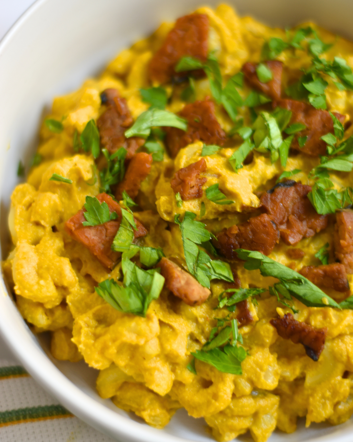 Vegan Mac Cheese Tempeh Bacon