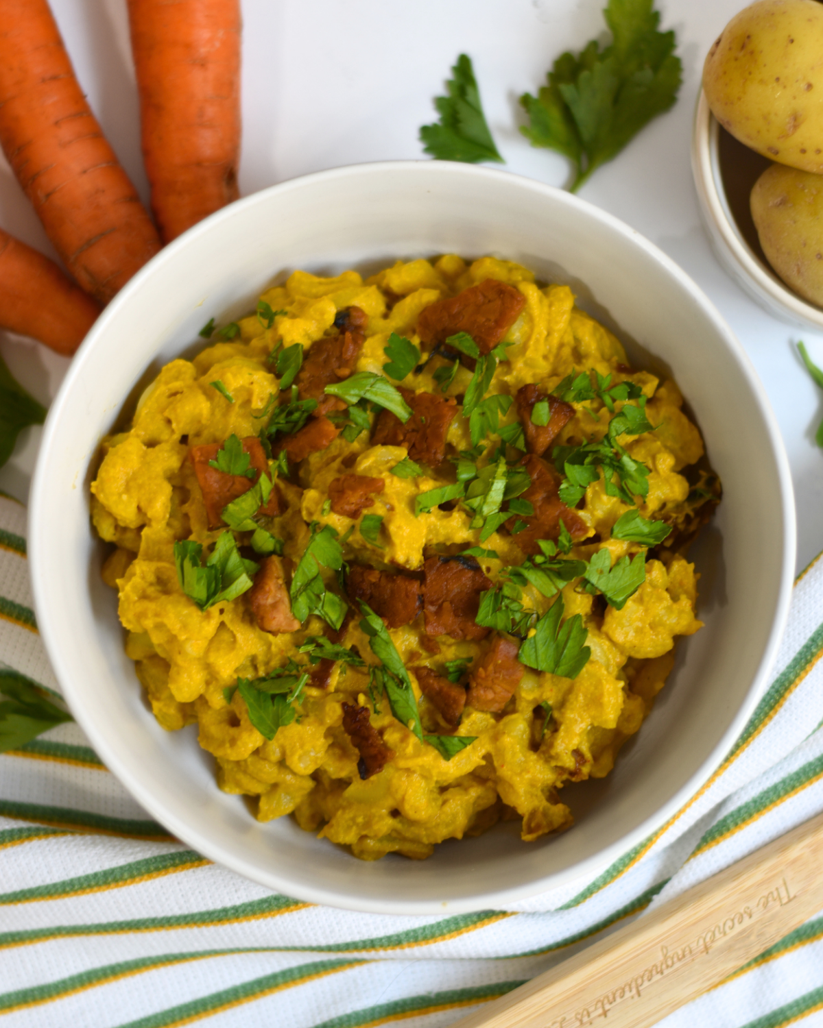 Vegan Mac Cheese Tempeh Bacon