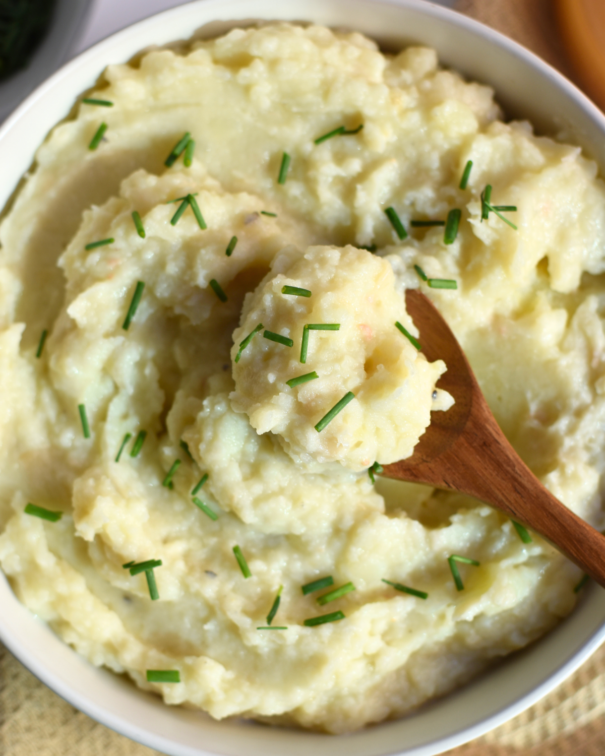 Healthy Mashed Potatoes with Cauliflower and White Beans
