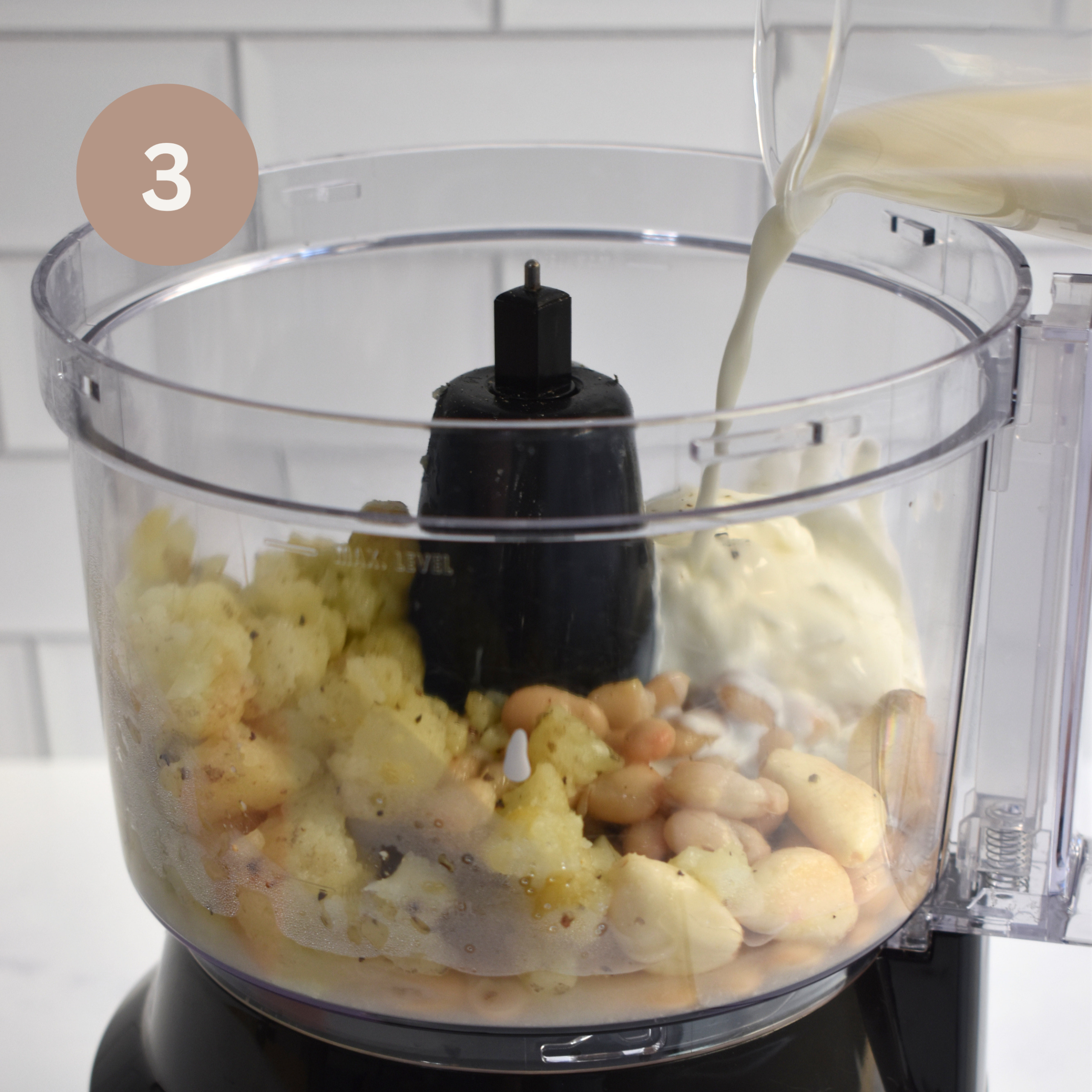 Healthy Mashed Potatoes with Cauliflower and White Beans